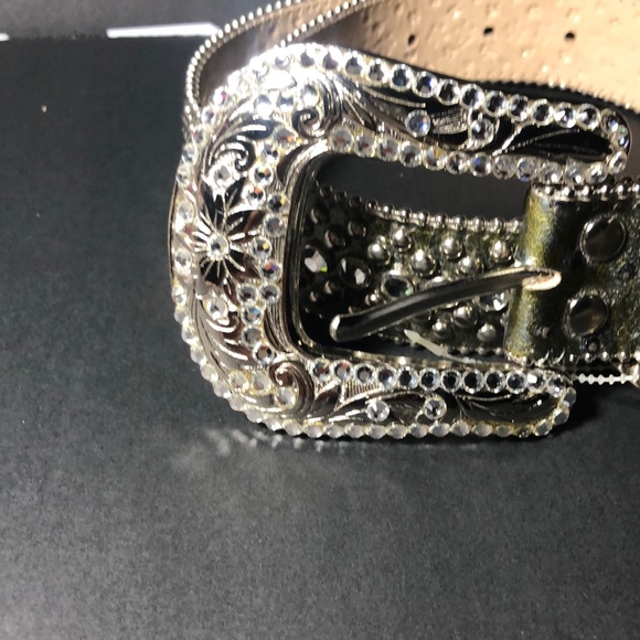 Belt - Picture 5 of 7